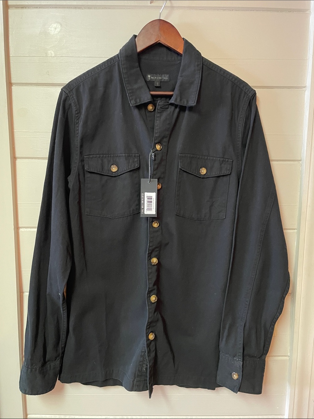 American Tall Button Down
Shirt Men’s Tall Black Cotton Long Sleeve Size M.